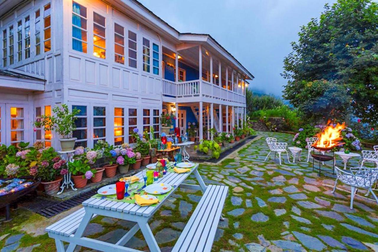 Stayvista At Violet Hill With Bonfire, Gazebo & Hill View ชิมลา ภายนอก รูปภาพ