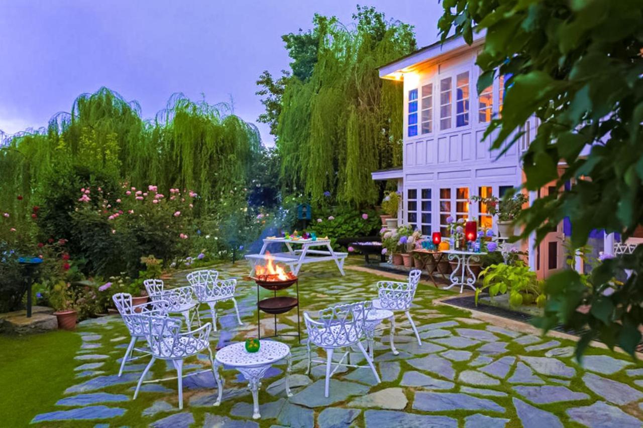 Stayvista At Violet Hill With Bonfire, Gazebo & Hill View ชิมลา ภายนอก รูปภาพ