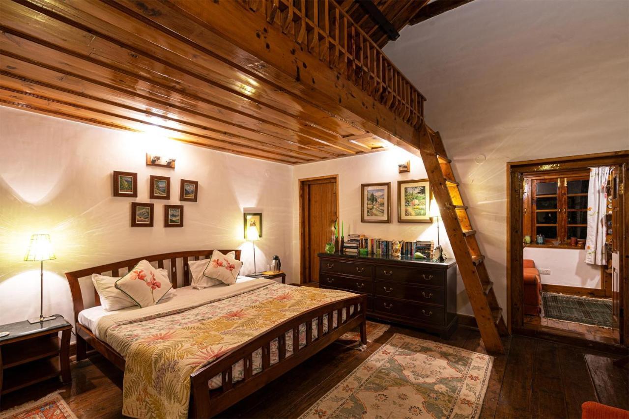 Stayvista At Violet Hill With Bonfire, Gazebo & Hill View ชิมลา ภายนอก รูปภาพ